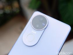 Unboxing Vivo V50 5G, Harga Tak Naik Fitur Bertambah