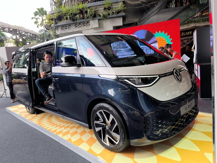 VW ID. Buzz Long Wheelbase
