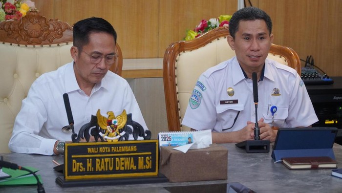 Wali Kota Palembang Ratu Dewa menerima audiensi dari BMKG Sumsel