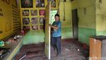 Bangunan Liar Dibongkar Paksa, Warga Sibuk Selamatkan Barang