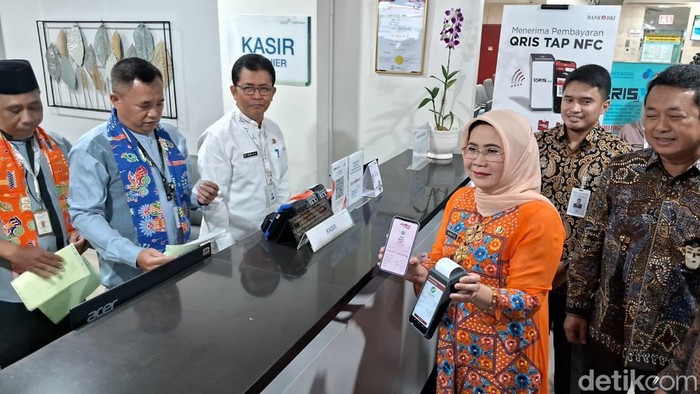 Penerapan layanan ini di BLUD juga tidak dipungut Merchant Discount Rate (MDR) atau biaya dari setiap transaksi.