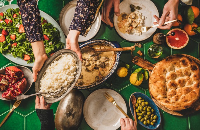 buka puasa restoran yang menyediakan miras