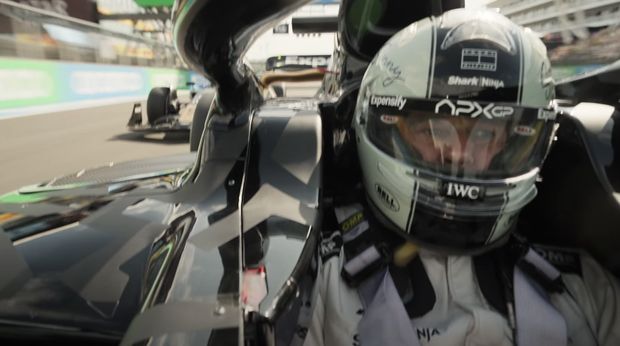 Cuplikan adegan dalam trailer F1 (2025).