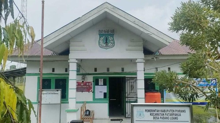 Kantor Desa Padang Loang, Pinrang.