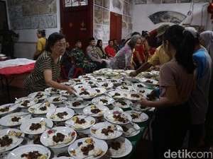 Jalin Silaturahmi, Umat Khonghucu Bojonegoro Bukber dengan Muslim