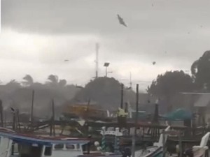 Video: Detik-detik Angin Puting Beliung Rusak Puluhan Rumah di Bangka Selatan