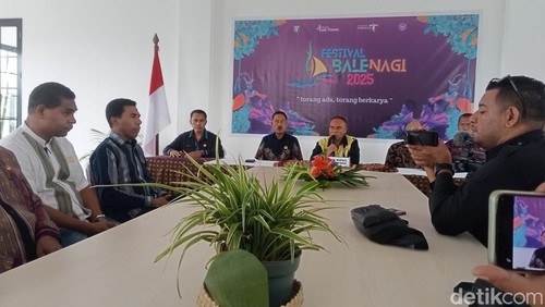 Konferensi pers launching Festival Bale Nagi di Flores Timur, NTT, Jumat (14/3/2025).