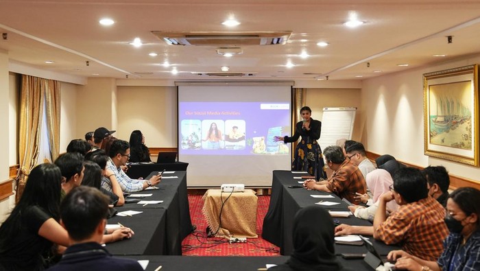 Media Briefing Bookcabin