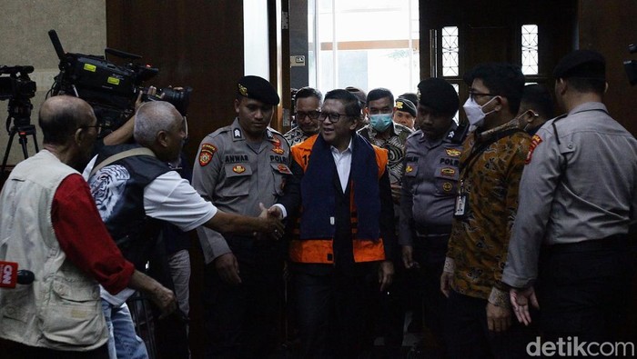 Sekjen PDIP Hasto Kristiyanto jalani sidang di Pengadilan Tipikor Jakarta Pusat, Jumat (14/3). Hasto didakwa merintangi penyidikan kasus suap tersangka Harun Masiku.