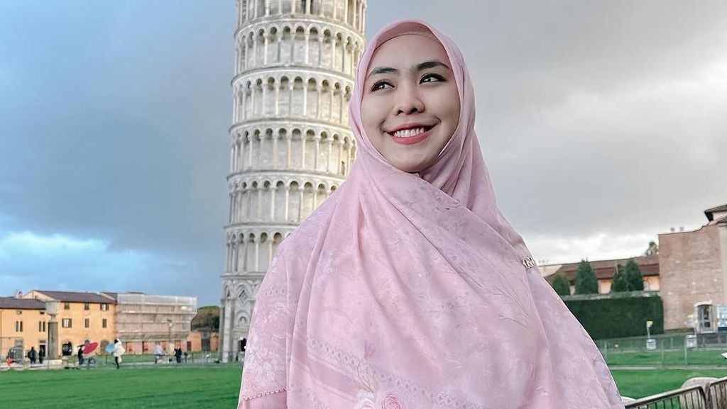 Pulang ke Indonesia, Oki Setiana Dewi: Liburan Sekaligus Safari Dakwah