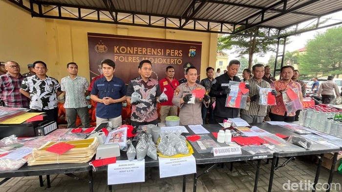 Operasi Pekat Semeru 2025 Polres Mojokerto
