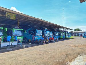 Larangan Study Tour Bikin PO Bus Gigit Jari