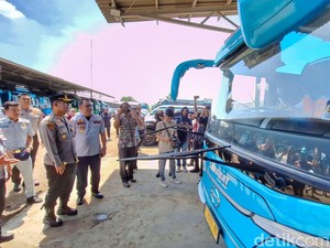Bus Mudik Melintas di Bandung Dilarang Pakai Klakson Telolet!