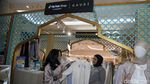 Potret Warga Berburu Baju Baru Jelang Lebaran