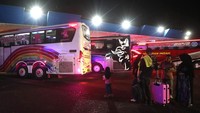 Sejumlah warga memilih mudik ke kampung halaman lebih awal guna menghindari kepadatan. 