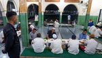 Bikin Adem, Warga Binaan Lapas Banyuwangi Tadarus Al-quran