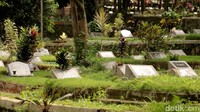 Program rumputisasi ini sudah diatur dalam Perda Kota Bandung No 5 Tahun 2023 tentang Pelayanan Pemakaman Umum.