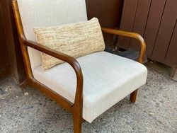 Tradisi Unik New York, Buang Barang Berharga dari Piano Sampai Motor!