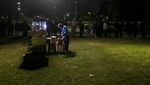 Warga Argentina Menikmati Gerhana Bulan Total di Luar Planetarium