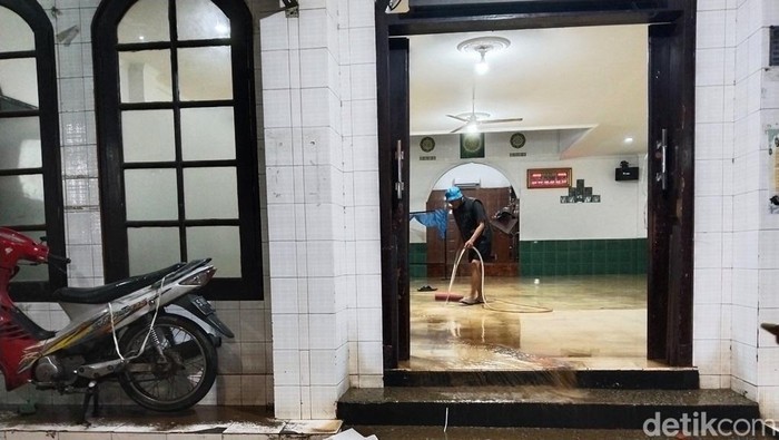Banjir di permukiman warga di kawasan Braga, Kota Bandung.