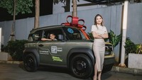 Selain itu Betrand juga diberikan hadiah mobil baru dari Sarwendah. Mobil ini jadi sesuatu yang istimewa di pesta ulang tahunnya. Foto: Instagram @betrandpetoputraonsu