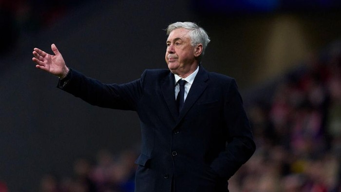 MADRID, SPAIN - MARCH 12: Carlo Ancelotti head coach of Real Madrid CF reacts during the UEFA Champions League 2024/25 UEFA Champions League 2024/25 Round of 16 second leg match between Atletico de Madrid and Real Madrid C.F. at Estadio Wanda Metropolitano on March 12, 2025 in Madrid, Spain. (Photo by Diego Souto/Getty Images)