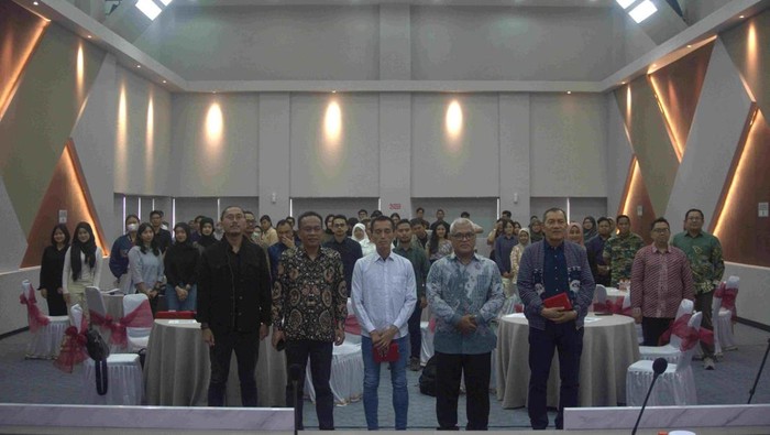 Fakultas Hukum Universitas Brawijaya (FH UB) bersama Koalisi Masyarakat Sipil memberikan kritik tajam terkait revisi undang-undang (RUU) TNI, Polri, hingga Kejaksaan.
