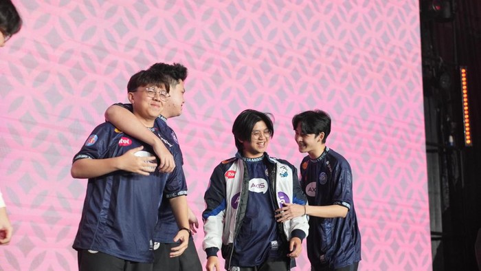 Babak reguler season pekan kedua memasuki hari ketiga. Evos akan kembali bermain dan berhadapan dengan Alter Ego Esports, yang kemarin menang lawan Navi 2-1.