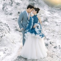 Semakin mendekati hari bahagia pernikahannya, YouTuber Jessica Jane dan kekasihnya, Erwin Phang terlihat sudah menjalani pemotretan prewedding. Penampilan keduanya dalam pemotretan tersebut disebut-sebut bak pasangan di drama China. Foto: Instagram/@jessicajane99