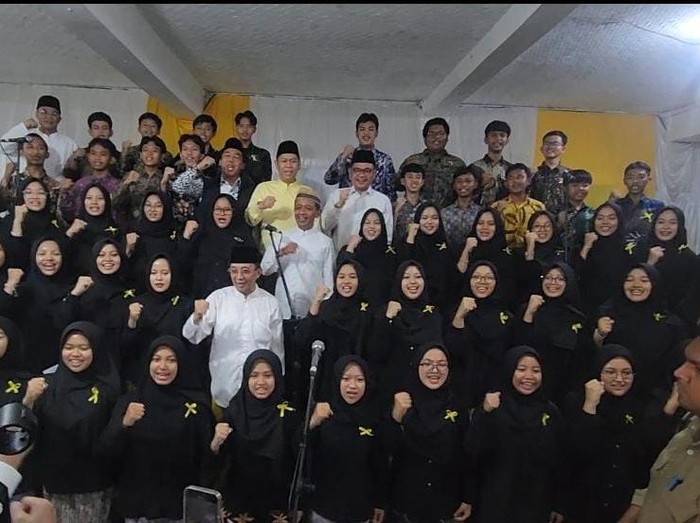 Ketum Golkar Bahlil Lahadalia di Ponpes Darusalam di Ciamis (Belia/detikcom)