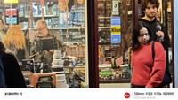 Manusia-manusia Barcelona Dipotret Xiaomi 15