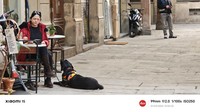 Manusia-manusia Barcelona Dipotret Xiaomi 15