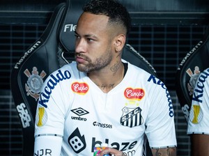 Ulah di Luar Nalar Neymar Cetak Gol Pakai Tangan