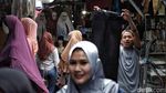 Pasar Tanah Abang Mulai Ramai Jelang Lebaran