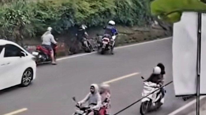 Patwal di Puncak Bogor. Patwal di Puncak Bogor.