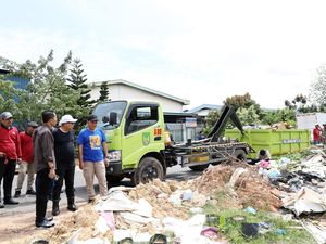 Pemkot Batam Beri Rp 5 Juta Bagi Pelapor Pembuang Sampah Sembarangan