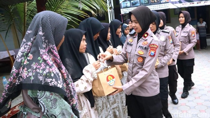 Polwan Polres Situbondo Gelar Bakti Sosial-Ramadhan Berbagi di Panti Asuhan