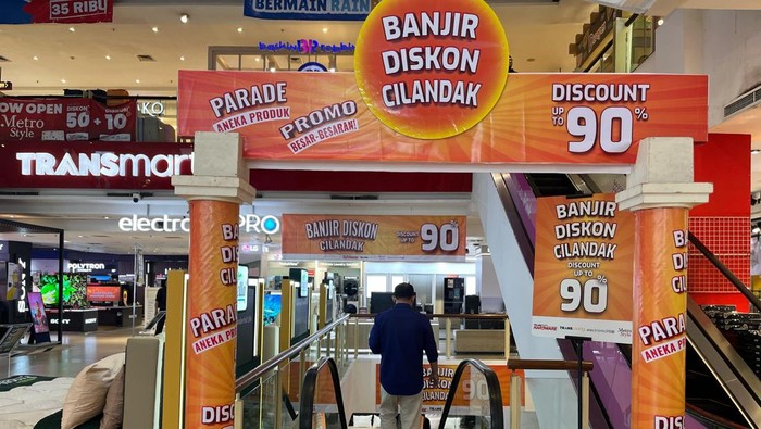 Transmart Cilandak diskon hingga 90%