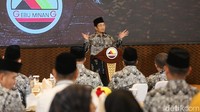 Menteri Agama Nasaruddin Umar juga memberikan sambutan dalam acara yang berlangsung di Jakarta tersebut.   Menteri Agama Nasaruddin Umar juga memberikan sambutan dalam acara yang berlangsung di Jakarta tersebut.