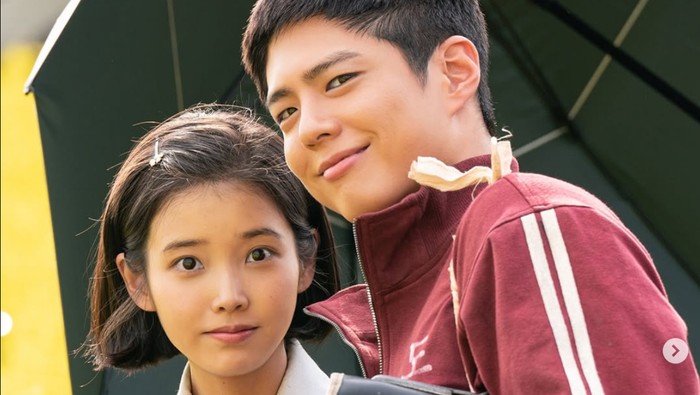IU, artis dan penyanyi Korea
