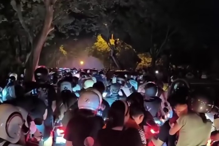 Jalanan macet saat bubaran lomba ogoh-ogoh di Puspem Badung viral di media sosial, Sabtu (15/3/2025). (Tangkapan layar)