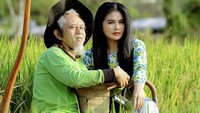 Karina Ranau, istri Epy Kusnandar, diterpa isu miring. Ada rumor yang menuduh bahwa ia dan suami menggunakan penglaris untuk berjualan takjil. Foto: Instagram/karinaranau9