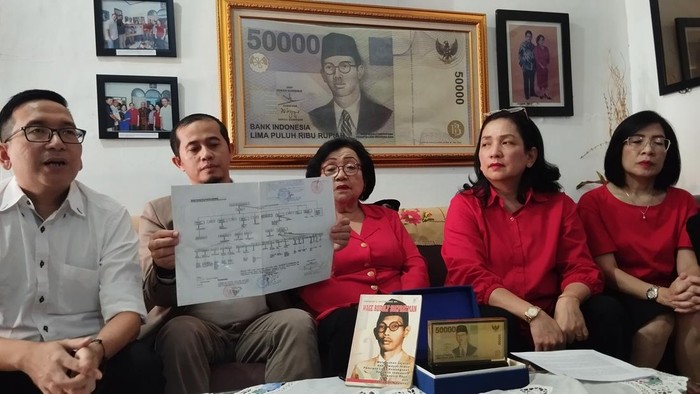 Pihak keluarga ahli waris Wage Rudolf (WR) Soepratman menyayangkan ada pihak lain yang mengatasnamakan Yayasan WR Soepratman untuk kepentingan mencari keuntungan sepihak.