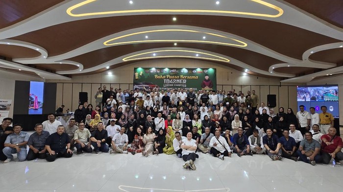 Komunitas ID42NER Manfaatkan Momen Ramadan dengan Berbagi