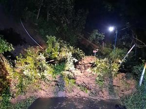7 Titik Longsor Terjadi di Madiun Dampak Hujan Deras, 1 Rumah Roboh