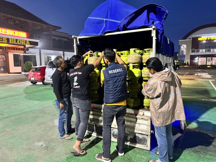 Polisi bongkar penyelundupan ratusan gas melon dari Jatim di Blora, Sabtu (15/3/2025).