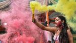 Potret Kemeriahan Festival Holi di Medan