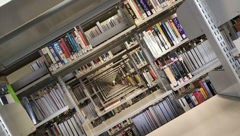 Adakah Penggemar Interstellar di Luar Sana? Foto: Boredpanda