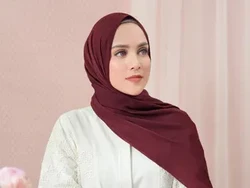 7 Warna Hijab yang Cocok untuk Kulit Warm Undertone 7 Warna Hijab yang Cocok untuk Kulit Warm Undertone