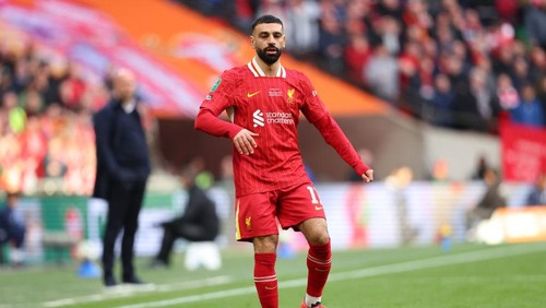LONDON, ENGLAND - MARCH 16: Mohamed Salah of Liverpool in action during the Carabao Cup Final between Liverpool and Newcastle United at Wembley Stadium on March 16, 2025 in London, England. (Photo by Marc Atkins/Getty Images)